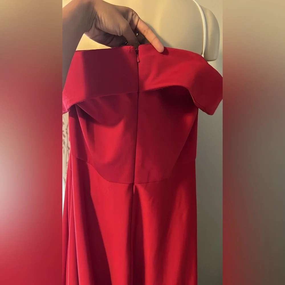 La Femme Curve Red Off The Shoulder Long Dress - Picture 9 of 15